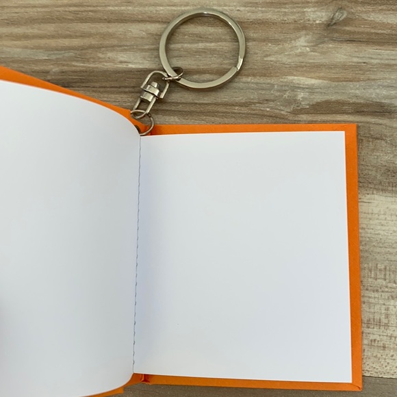 ❤️ Neiman Marcus Notebook Keychain - Picture 3 of 8